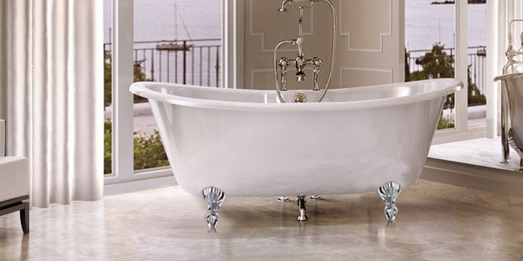 Freestanding Bathtub In A Wet Room